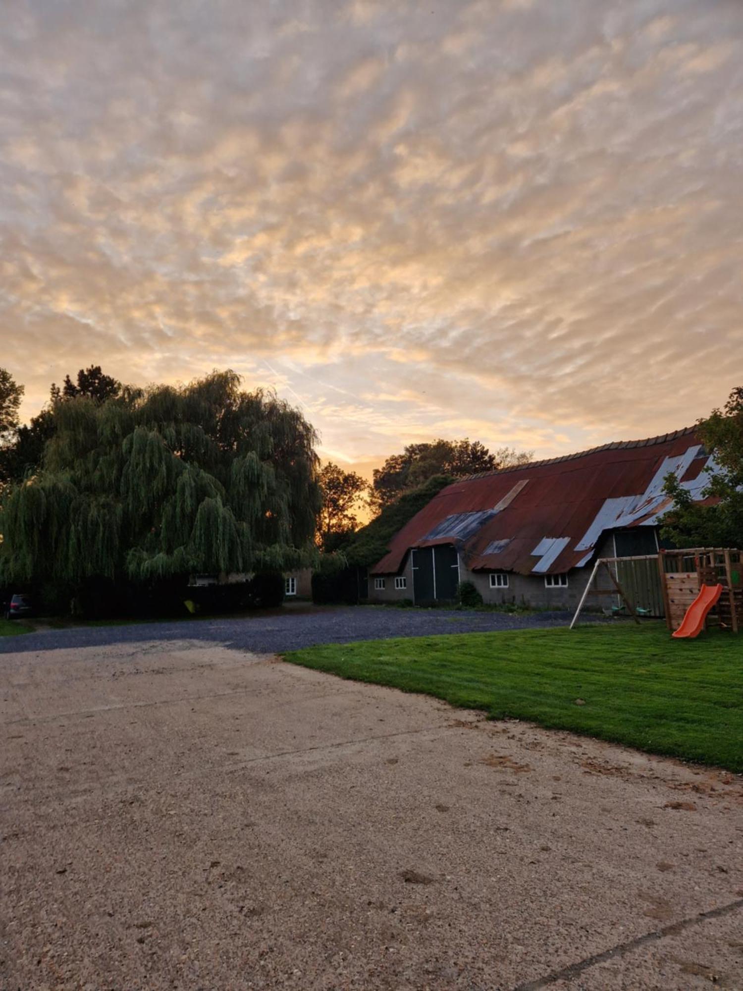Het Karnhuis Schoondijke ภายนอก รูปภาพ